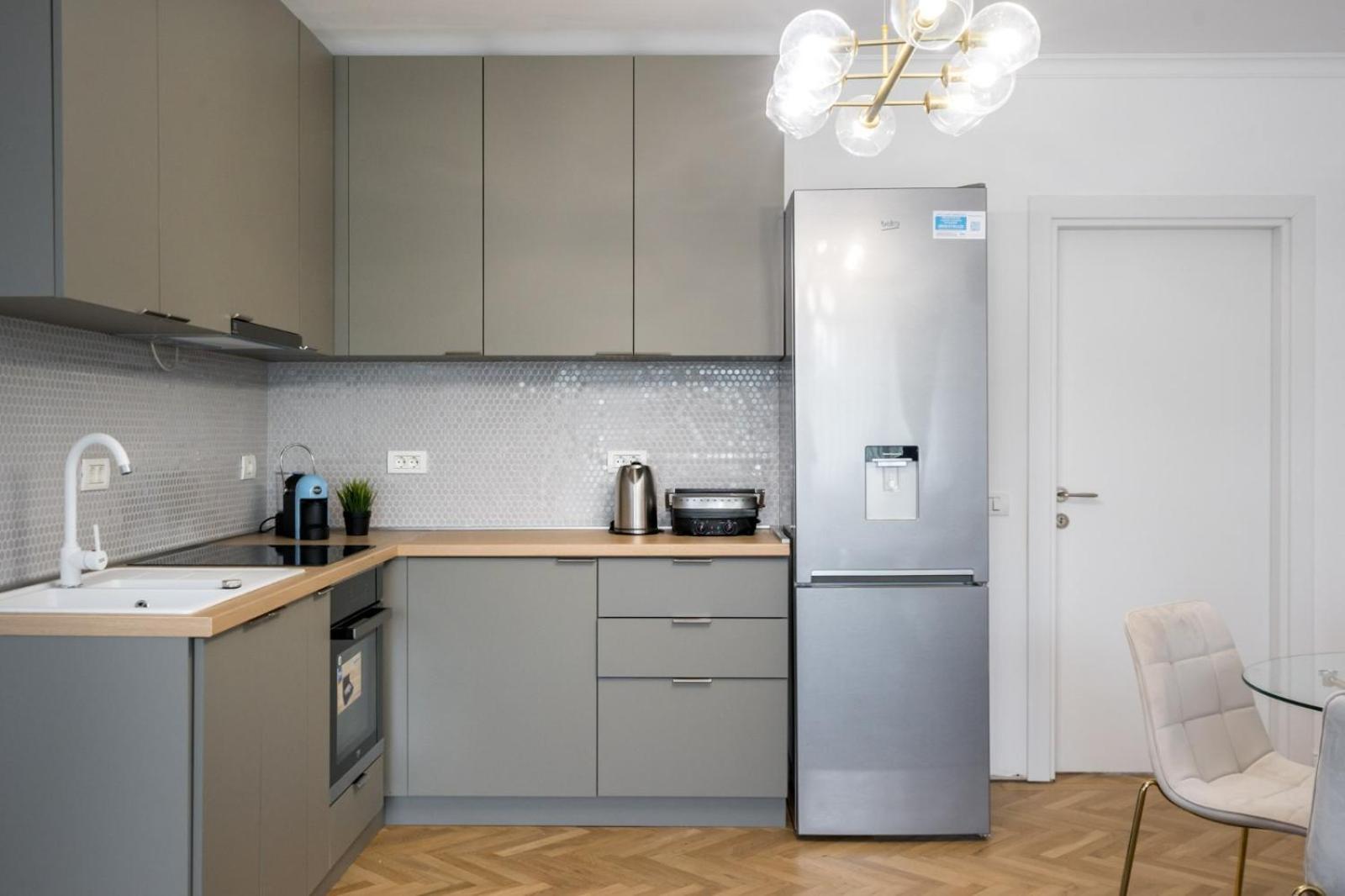 Luxury 2Br Apartment Calea Victoriei Bucarest Esterno foto