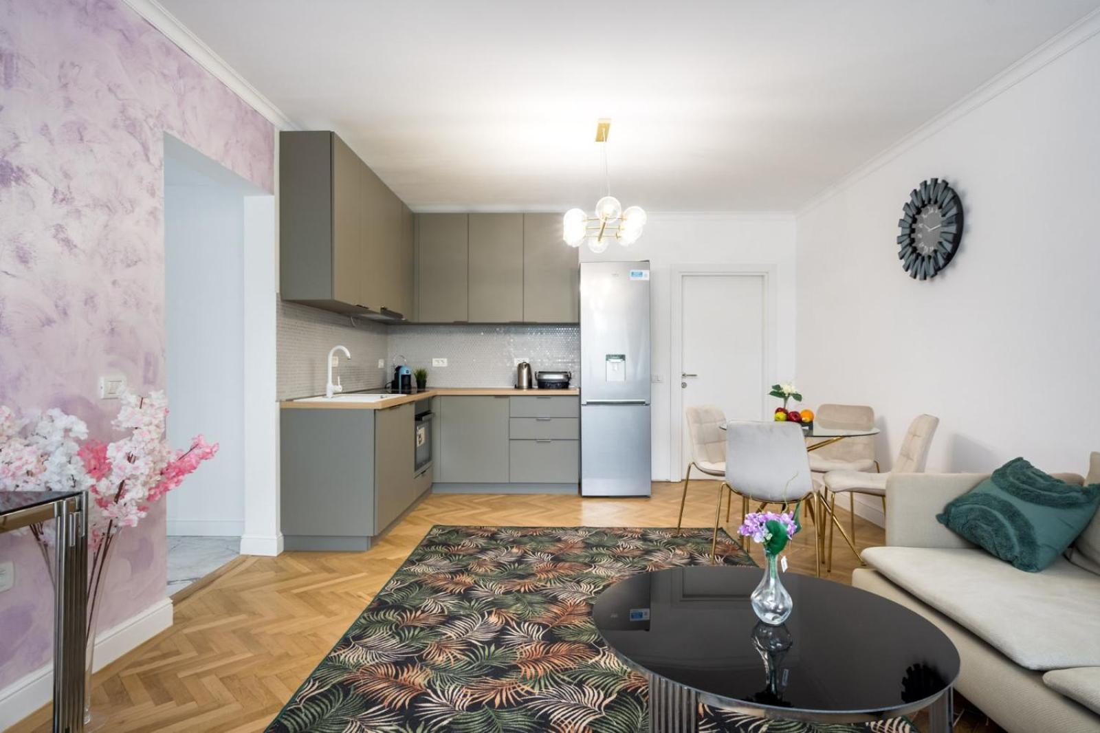 Luxury 2Br Apartment Calea Victoriei Bucarest Esterno foto